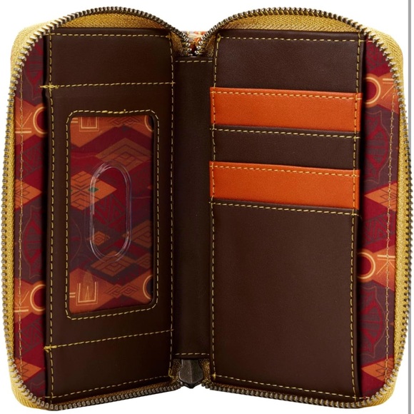 Loungefly MARVEL BLACK PANTHER OKOYE COSPLAY ZIP AROUND WALLET - Picture 3 of 3